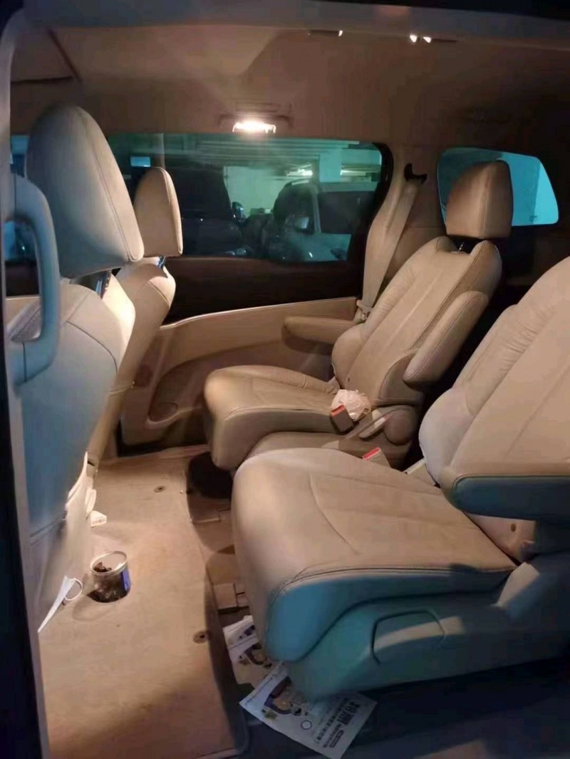 重庆18年别克GL84