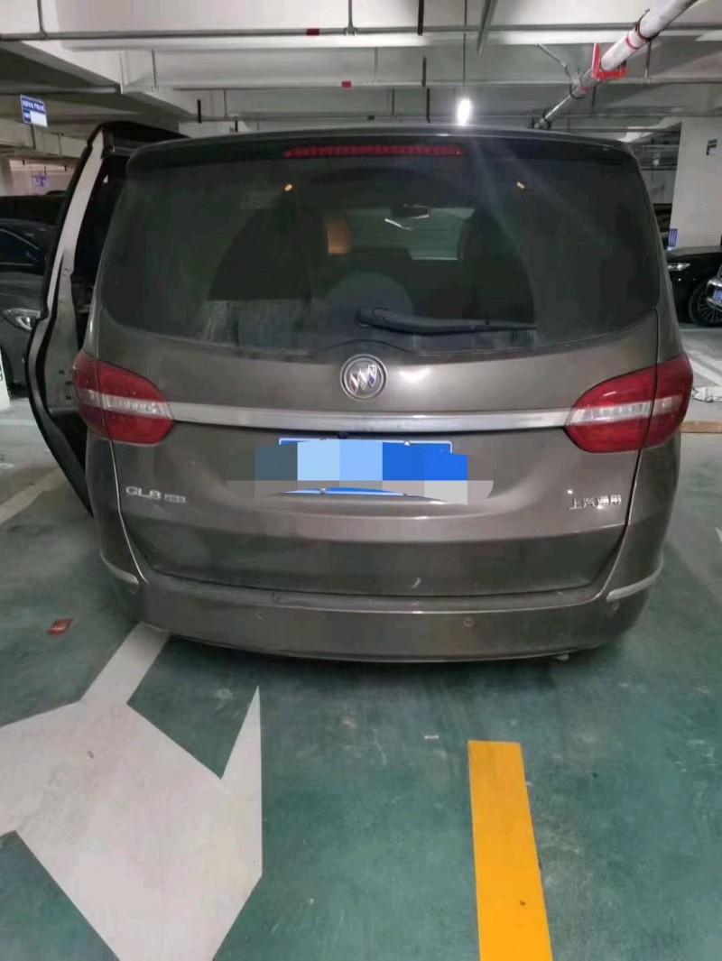 重庆18年别克GL86