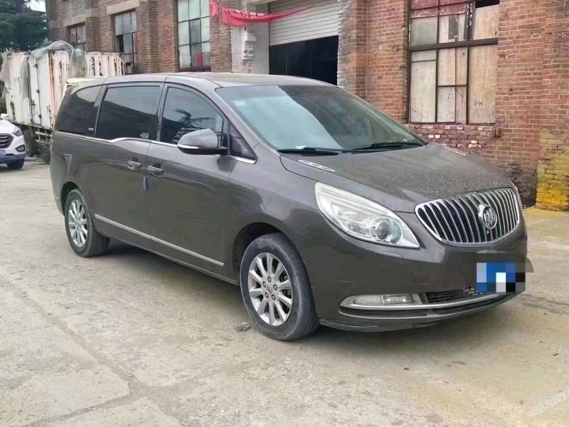 济南11年别克GL82