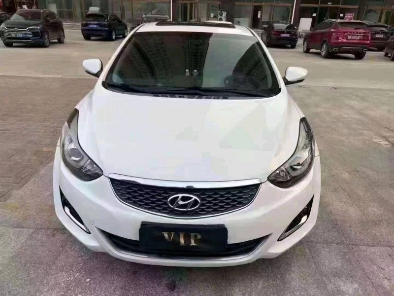 北京17年现代朗动1