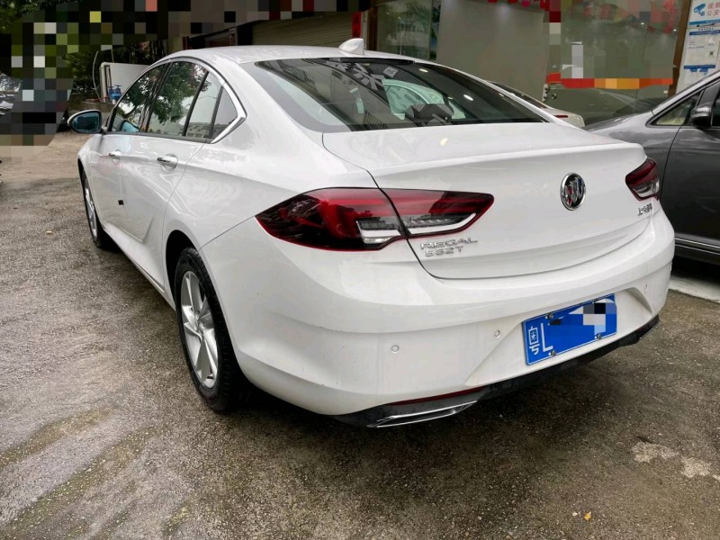 广州21年别克君威7