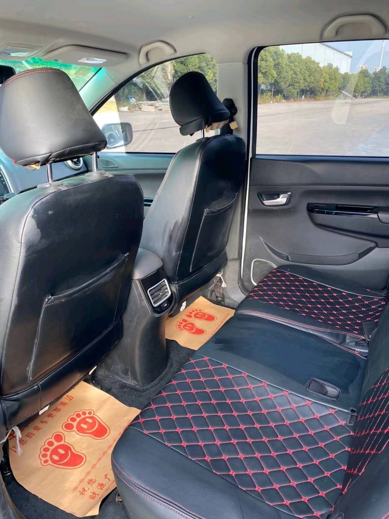 宿遷21年SWM斯威汽車X36
