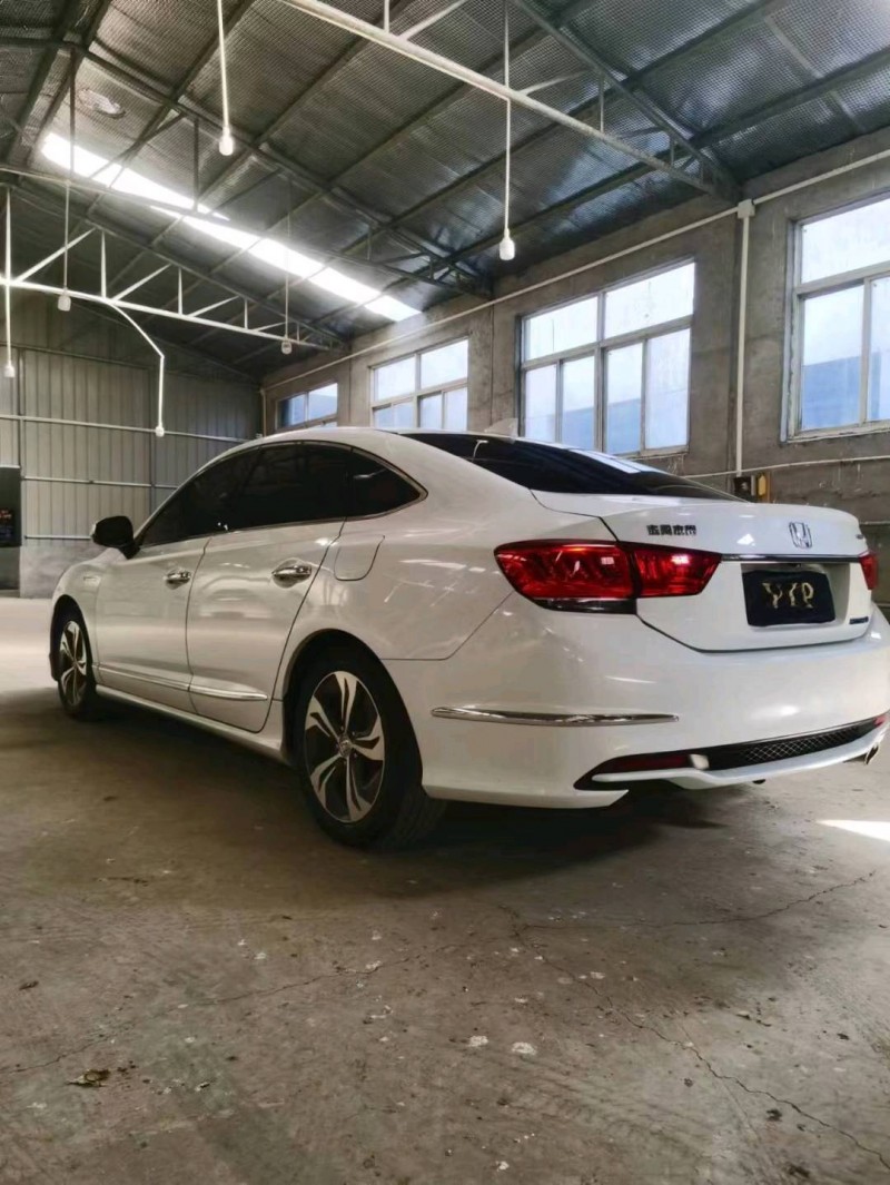 石家庄17年本田思铂睿3