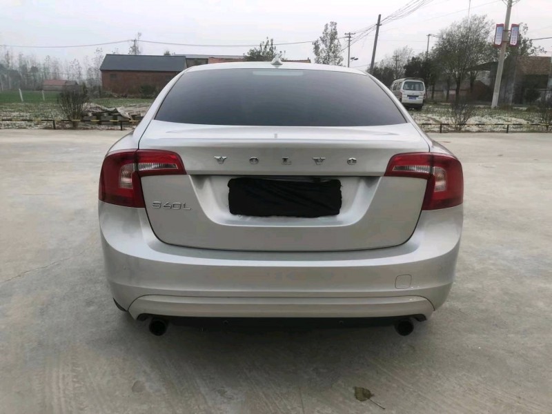 徐州17年沃尔沃S60L1