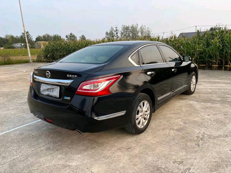 徐州16年日产天籁7