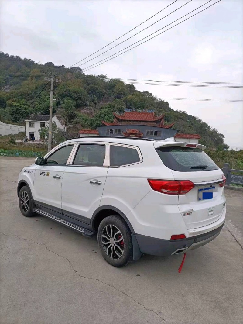 嘉兴16年力帆汽车迈威8