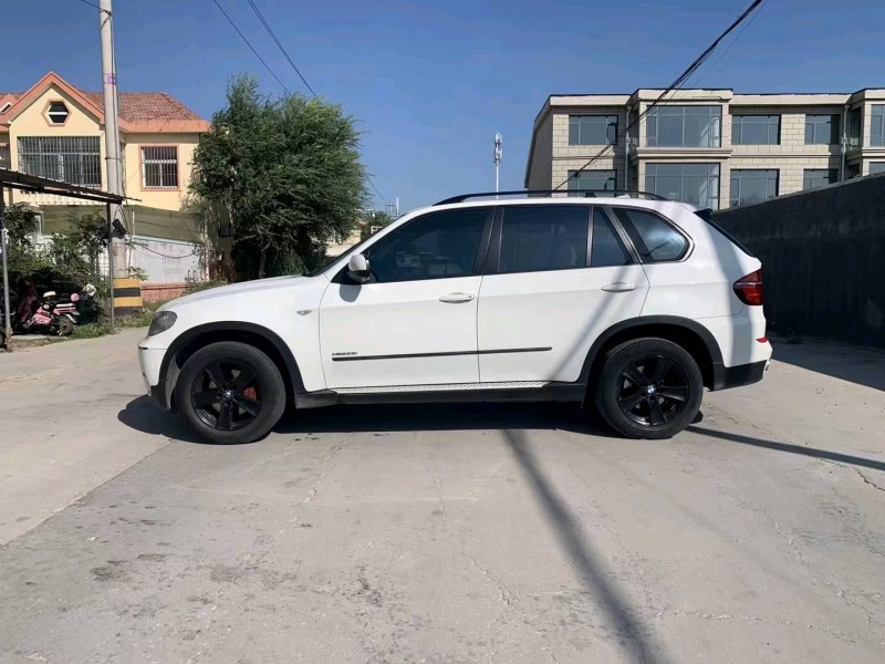 东营13年宝马X56
