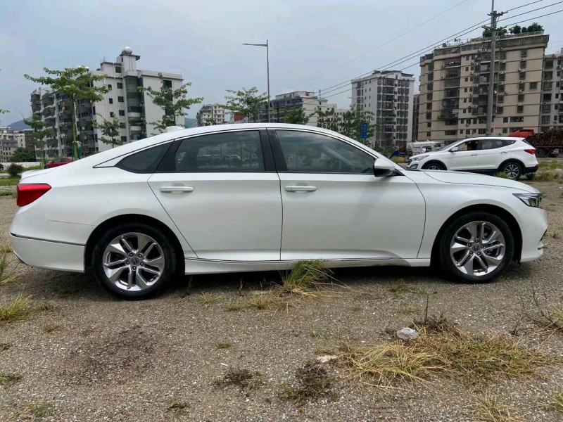 广州20年本田雅阁7