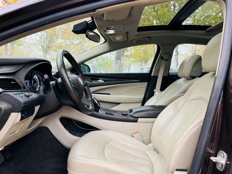 东营17年别克君越9