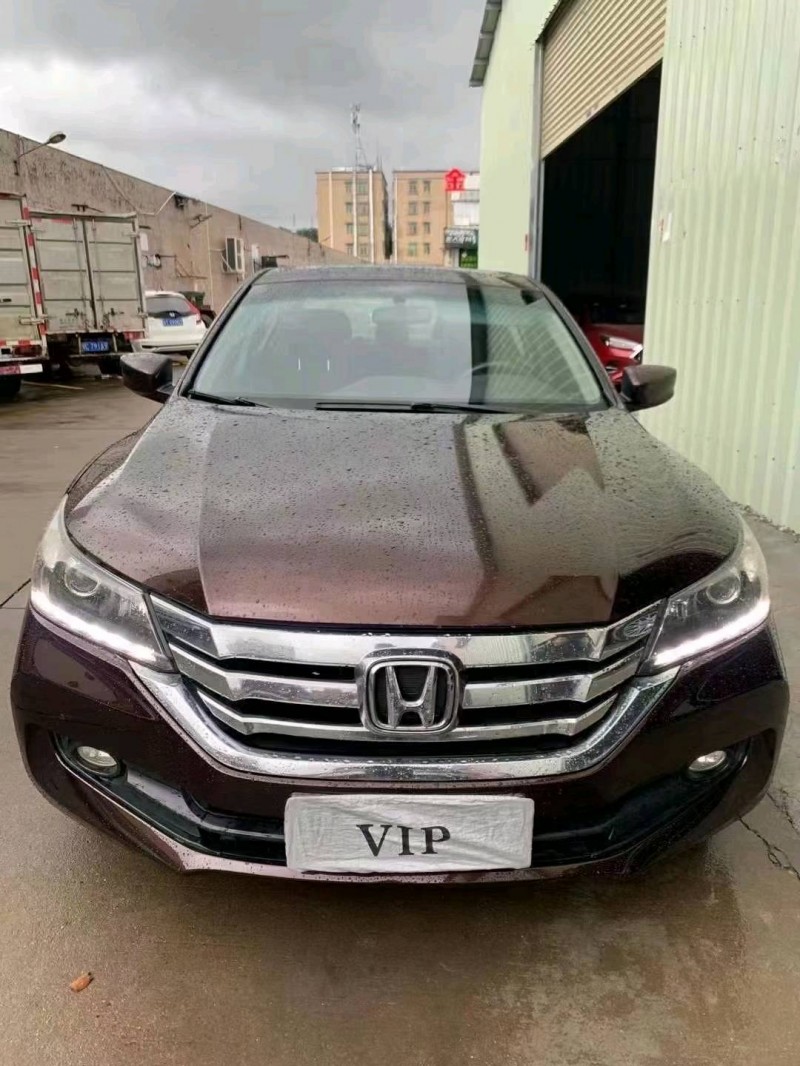 中山16年本田雅阁1