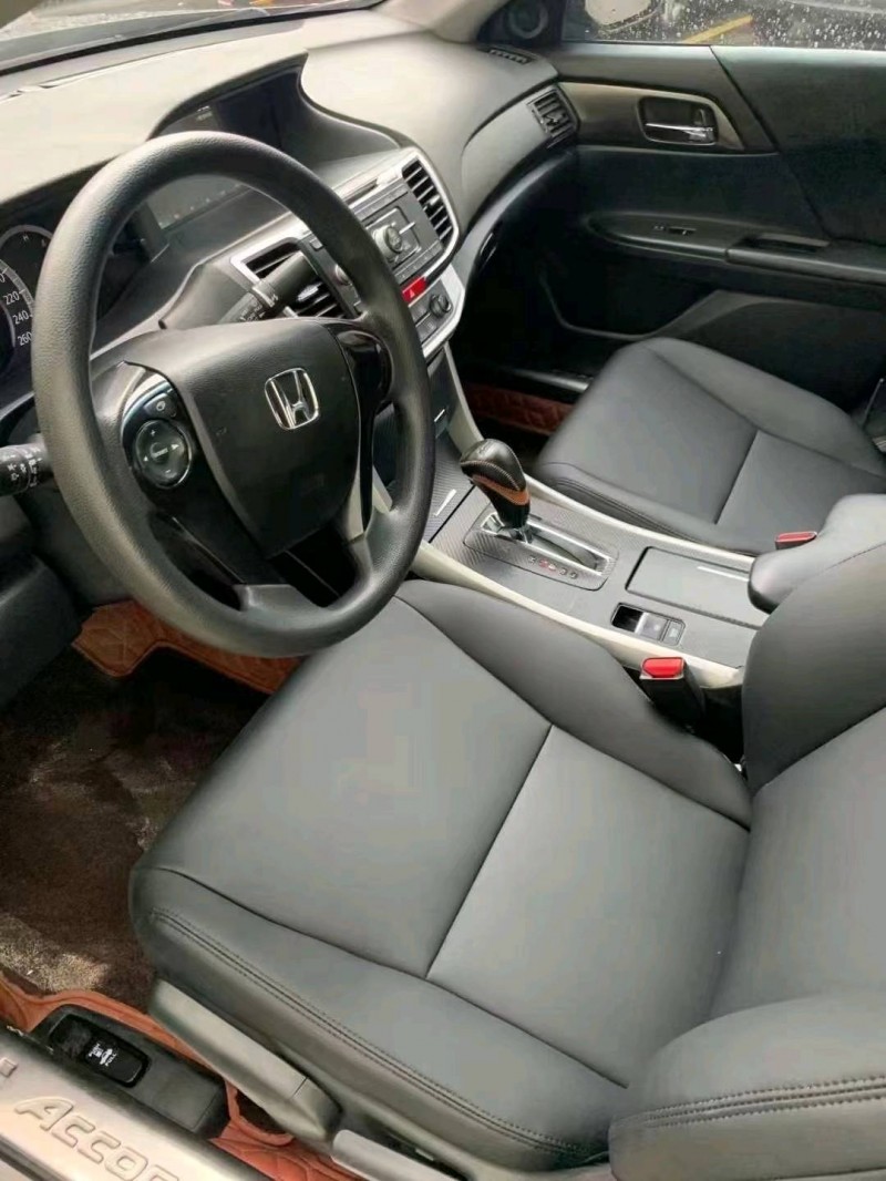 中山16年本田雅阁7
