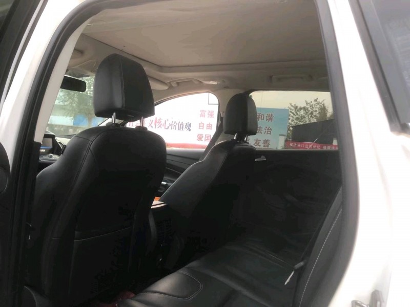 徐州15年福特翼虎5