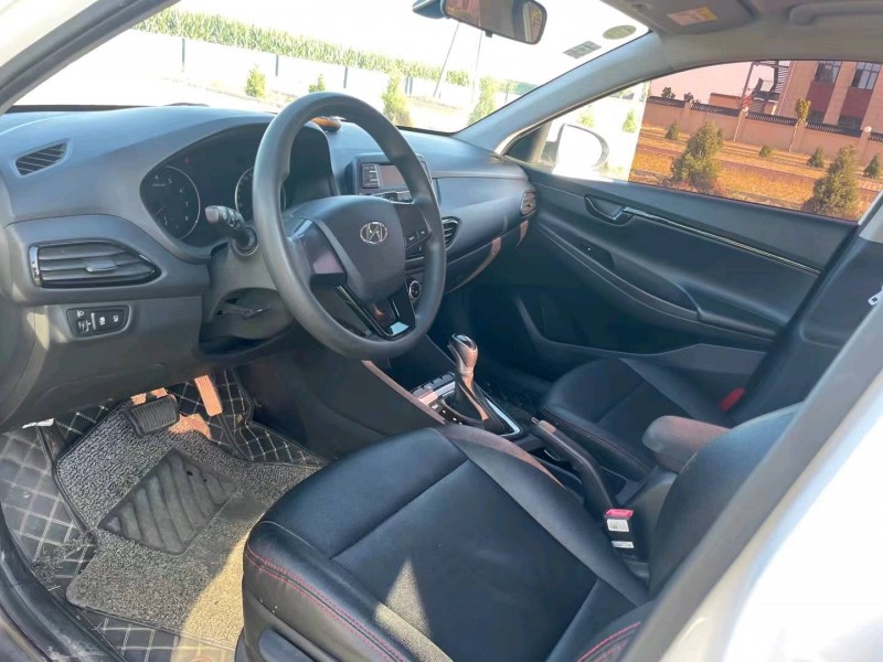 邯郸18年现代悦动2