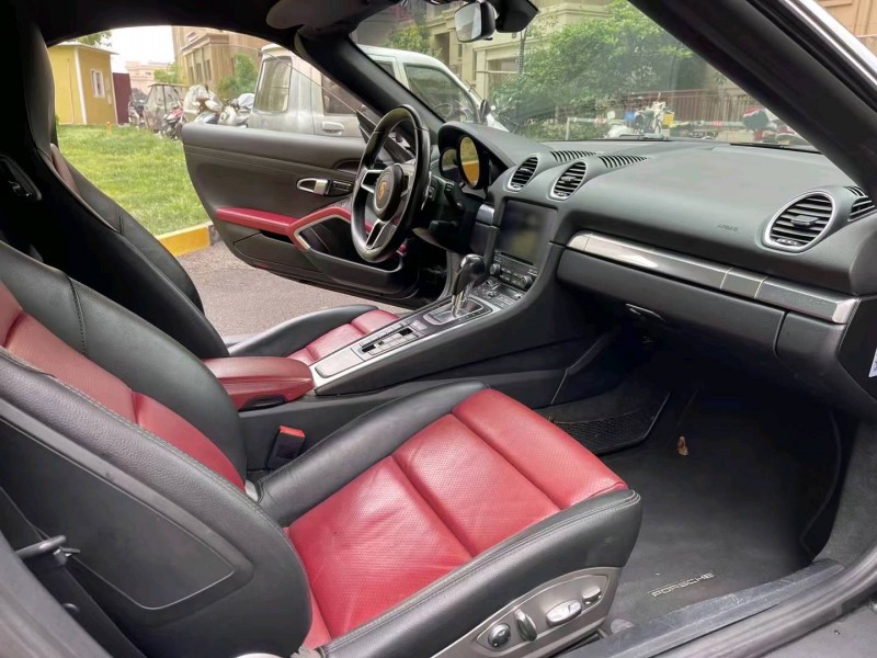 徐州17年保时捷7184