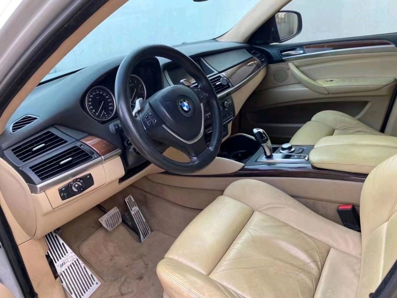 徐州09年宝马X65