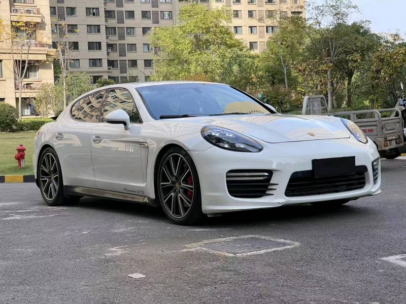 徐州13年保时捷帕拉梅拉8