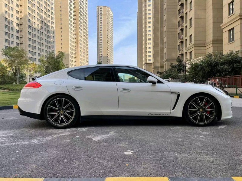 徐州13年保时捷帕拉梅拉3