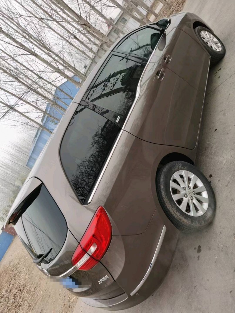 青岛16年别克GL87