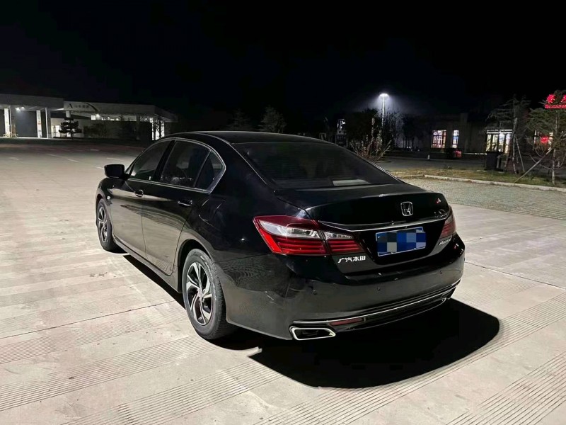 枣庄17年本田雅阁7