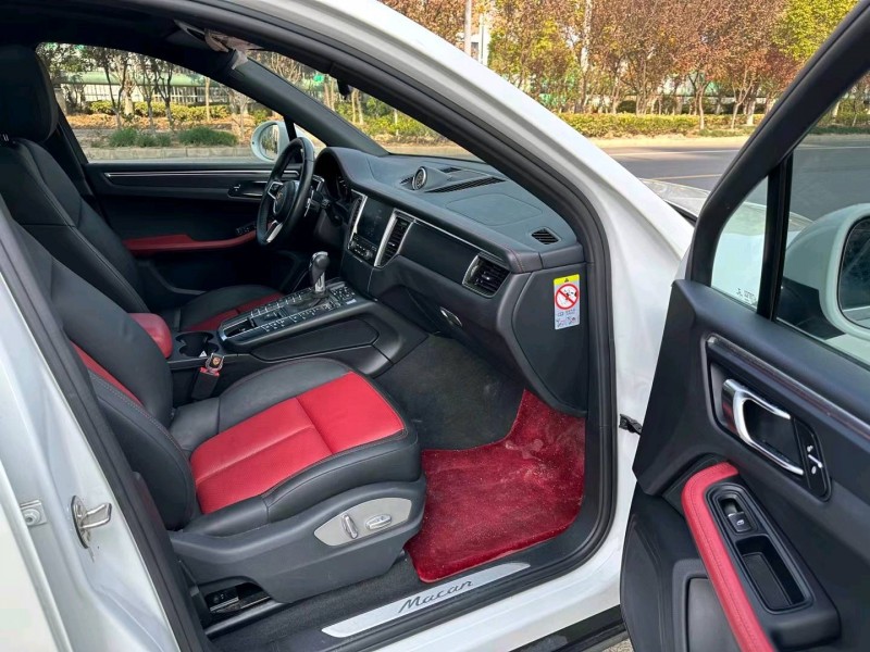盐城16年保时捷Macan6