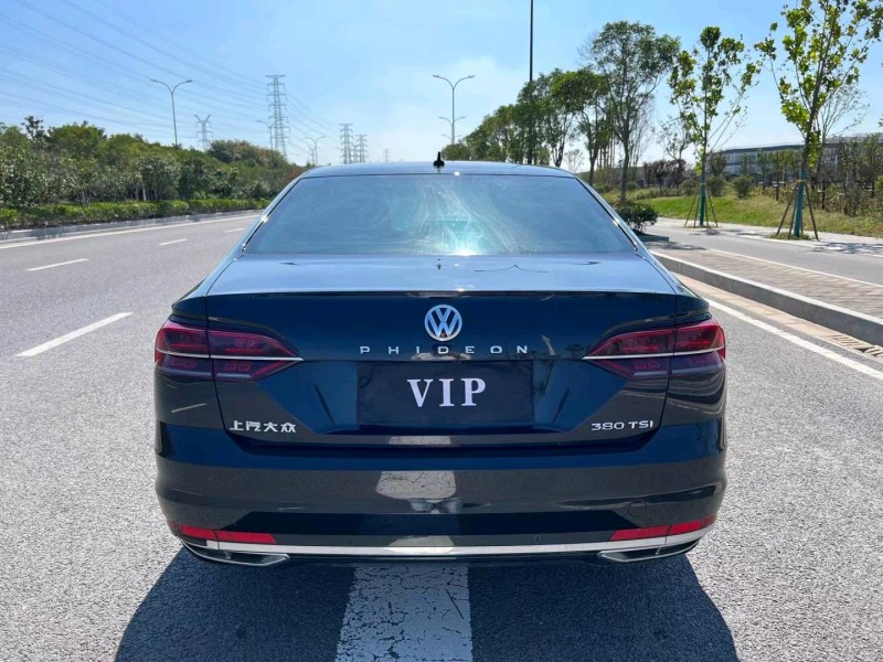 盐城19年大众辉昂1