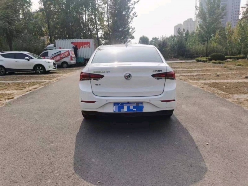 石家庄19年别克英朗1