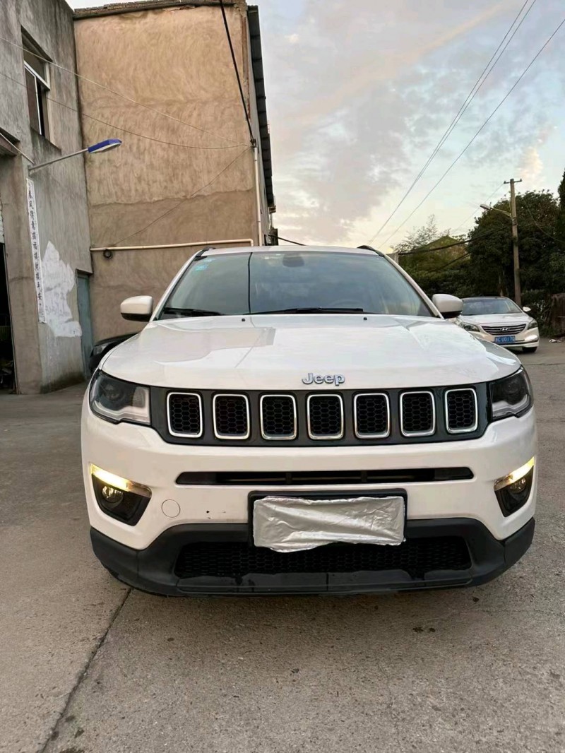 嘉興19年Jeep指南者1