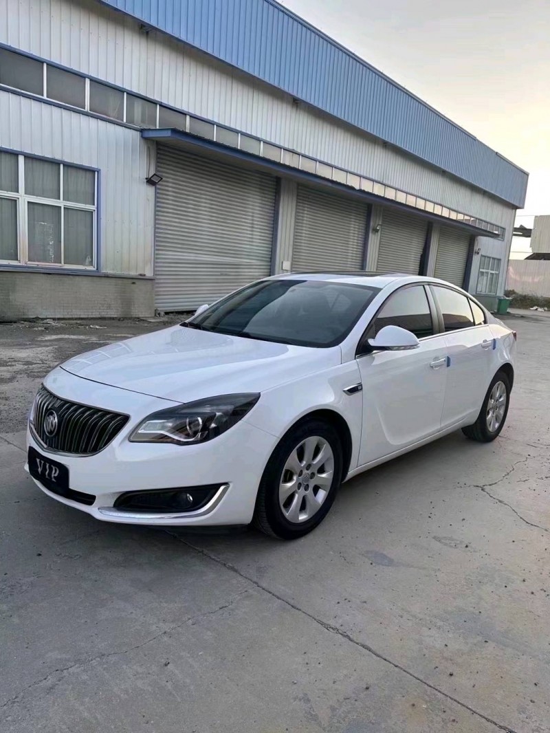 徐州17年别克君威8