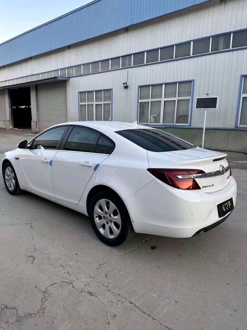 徐州17年别克君威2