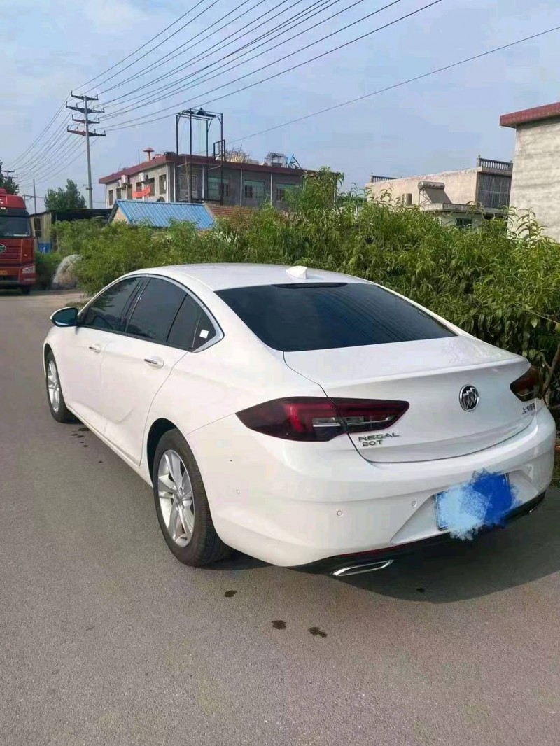 济南19年别克君威4