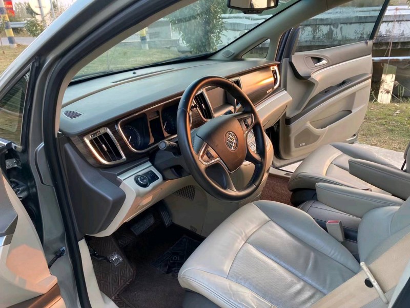 徐州11年别克GL87