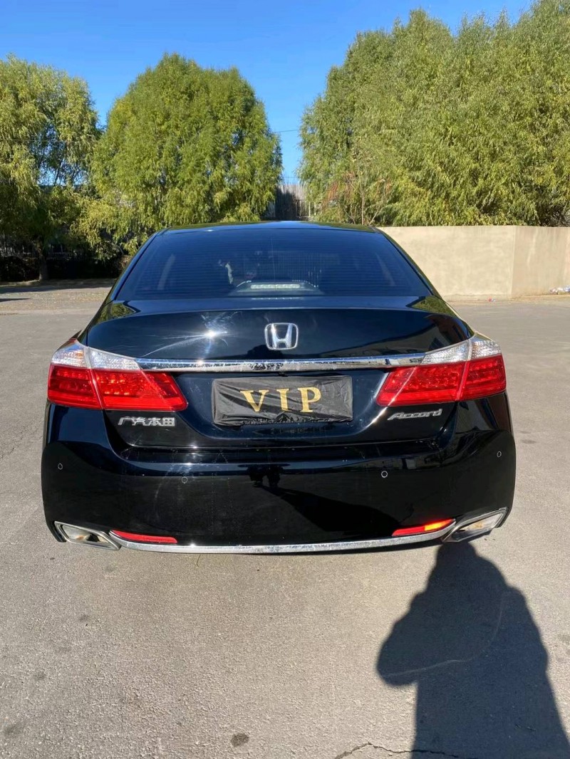 沈阳14年本田雅阁6