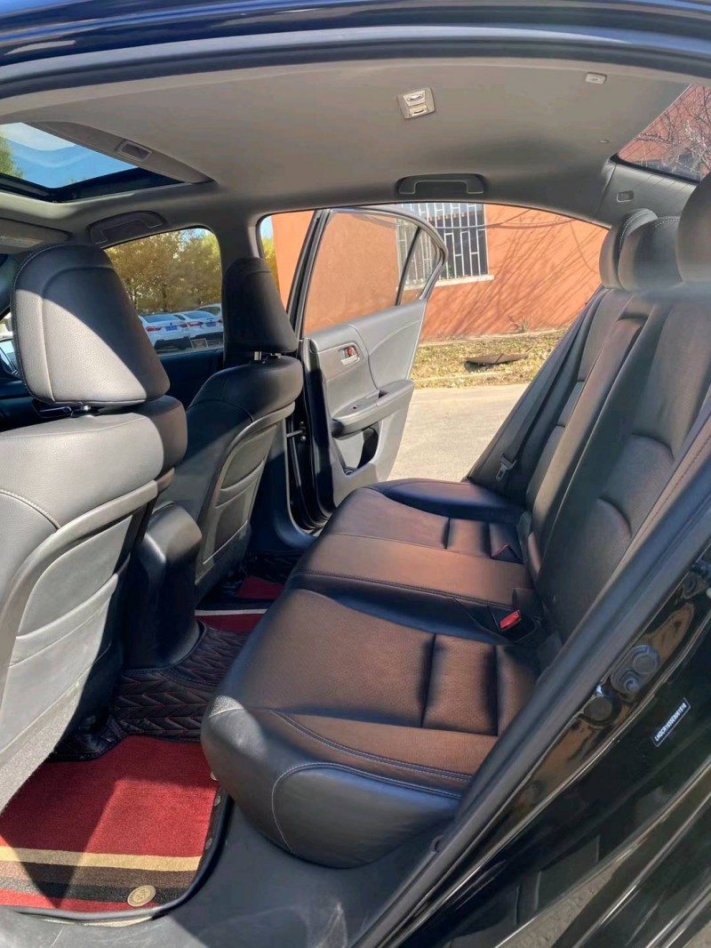 沈阳14年本田雅阁8