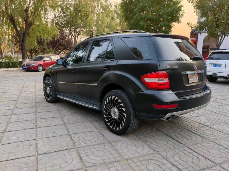 邢台11年奔驰ML7