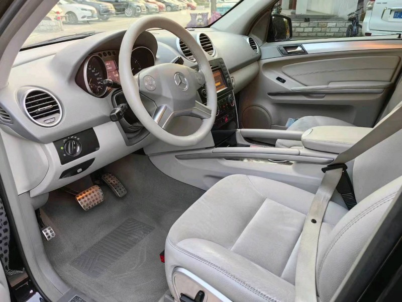 邢台11年奔驰ML2