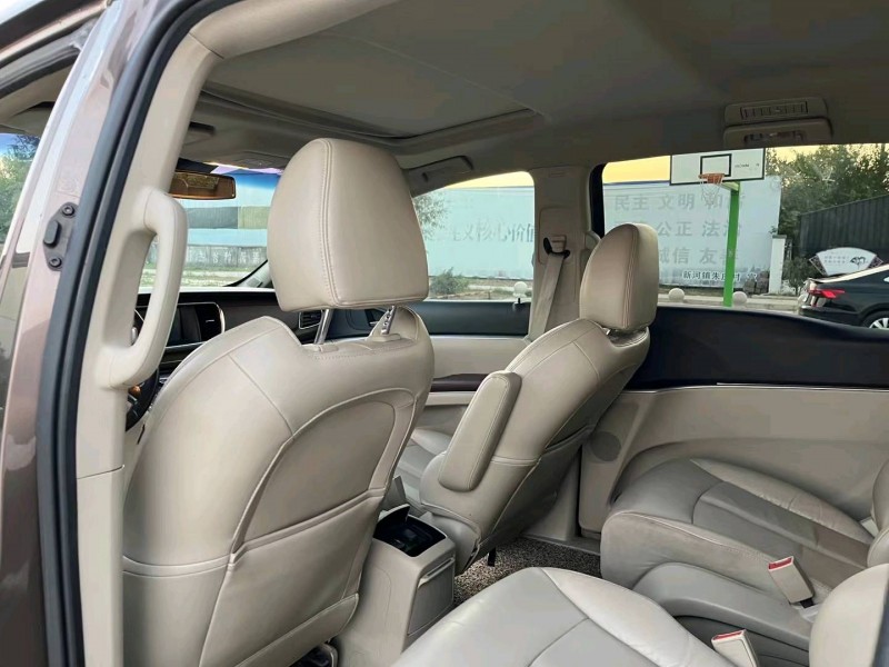 徐州17年别克GL83