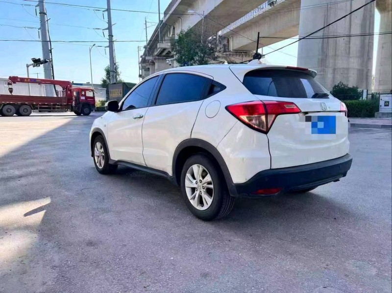 济南16年本田缤智5