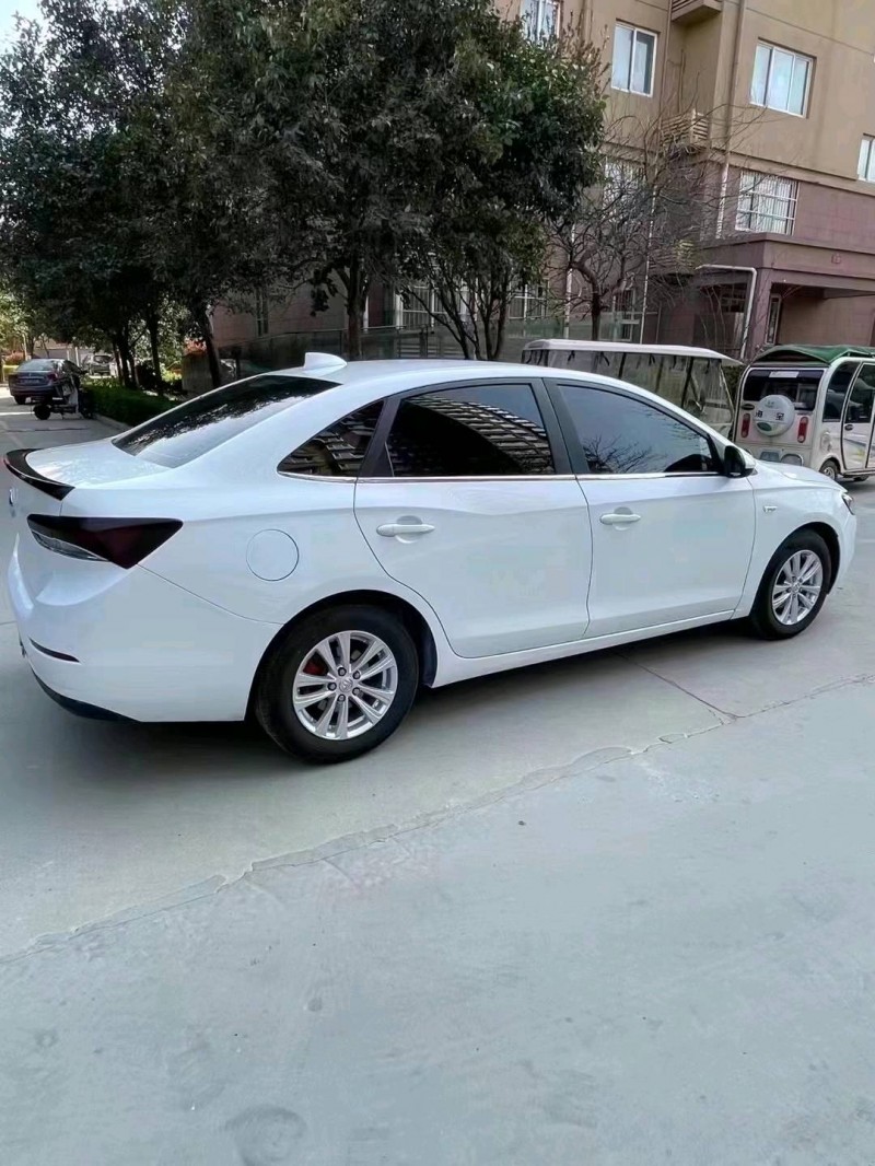 北京18年别克英朗6