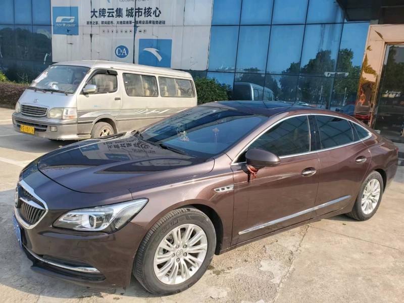 武汉17年别克君越2