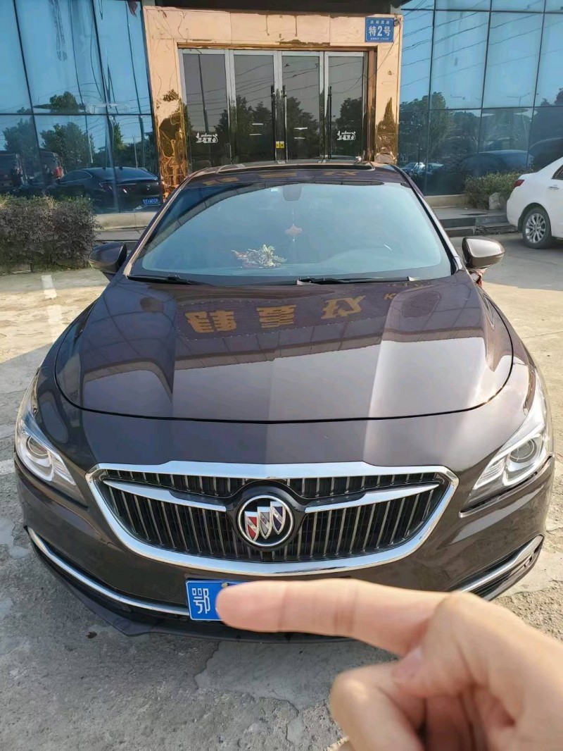 武汉17年别克君越1