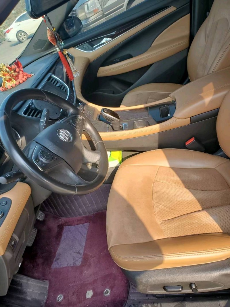 武汉17年别克君越4