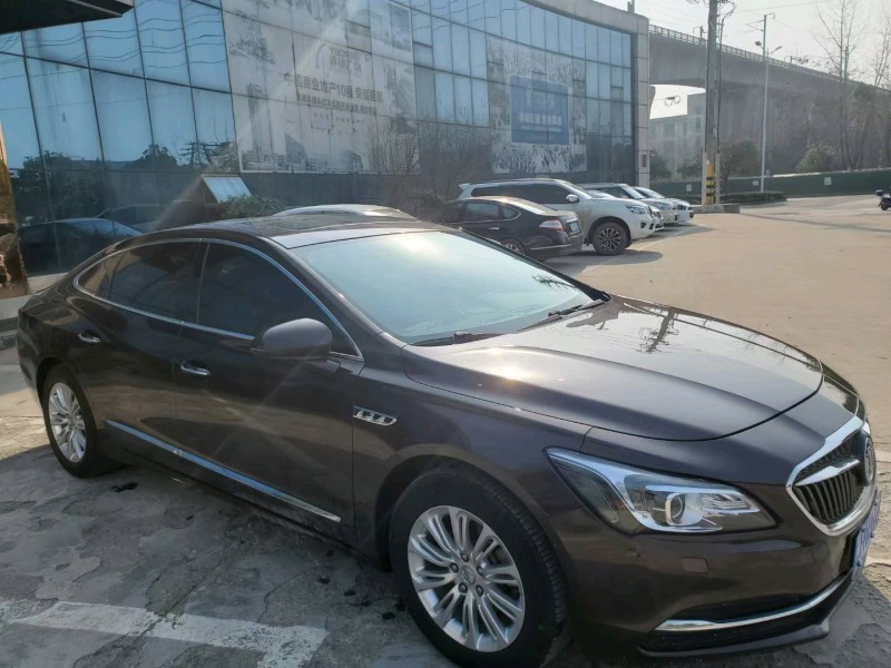 武汉17年别克君越3