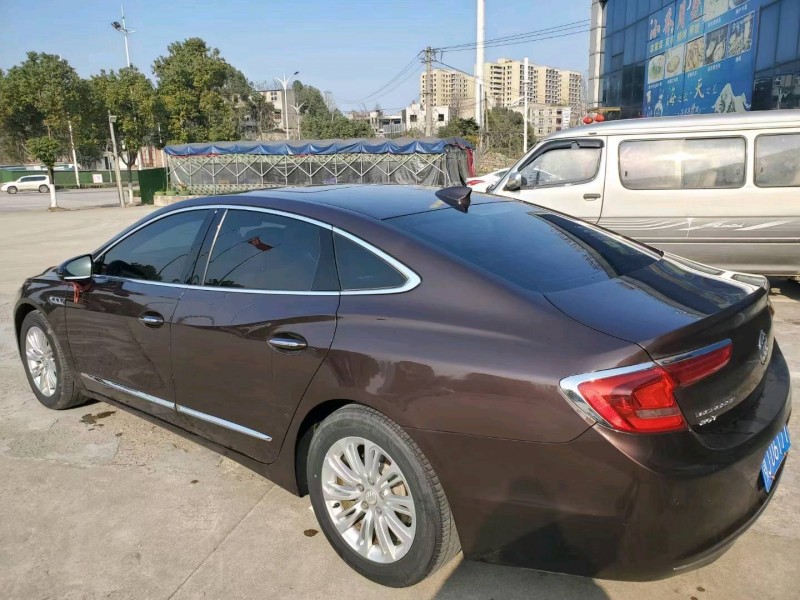 武汉17年别克君越7