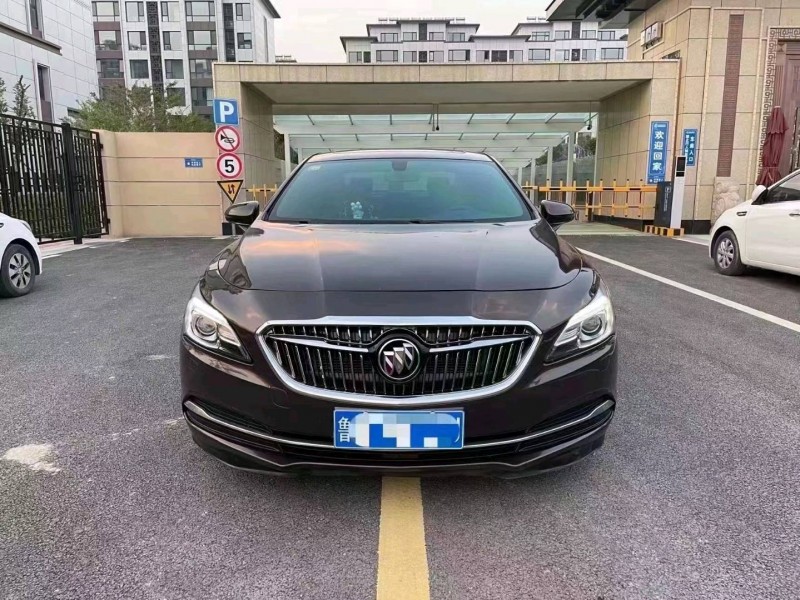 济南17年别克君越1