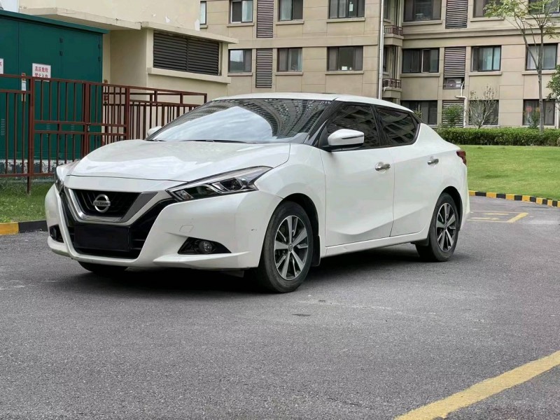 徐州18年日产蓝鸟2