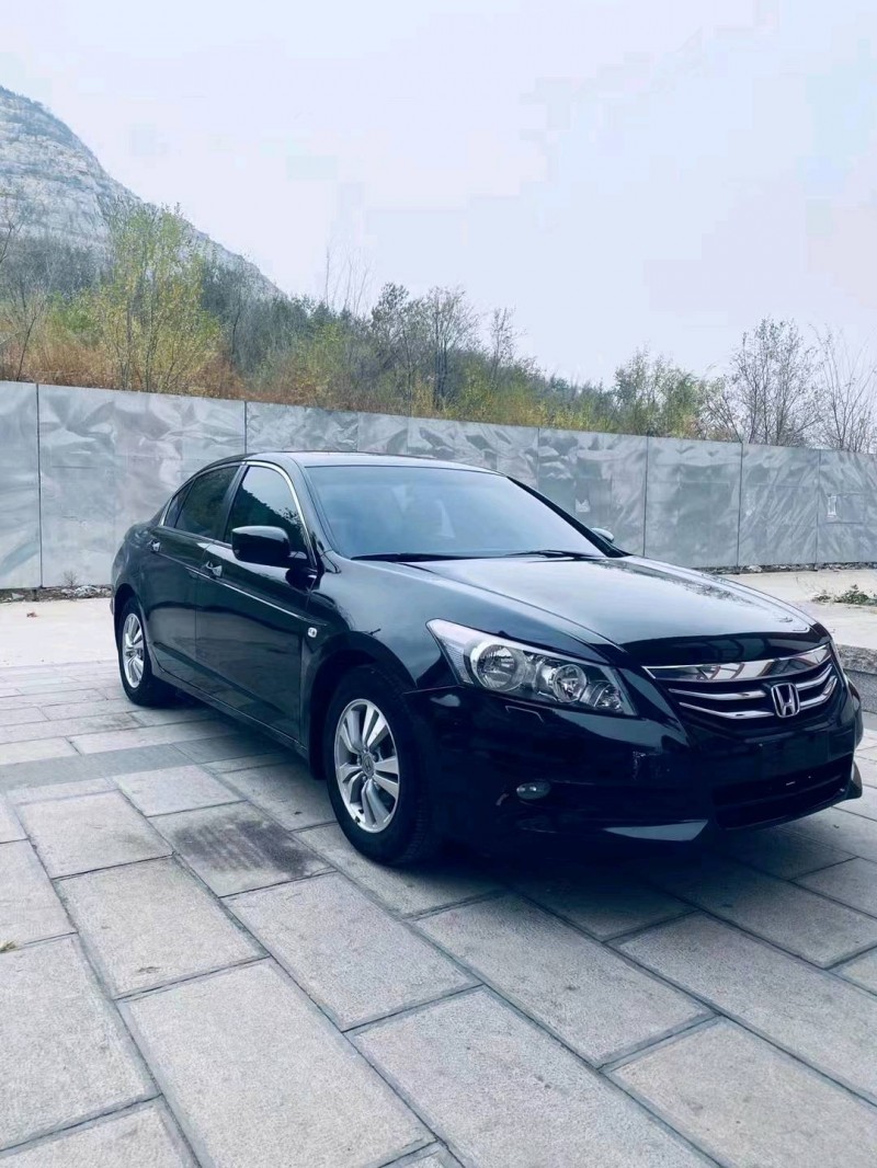 石家庄12年本田雅阁2