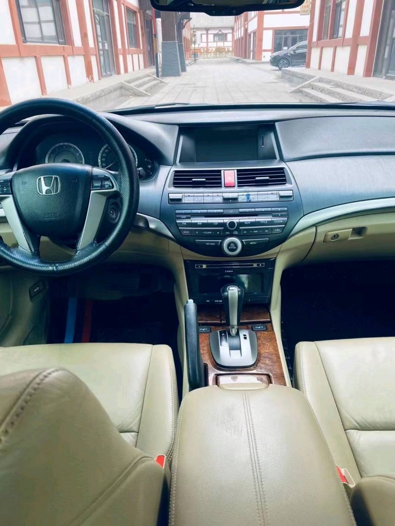 石家庄12年本田雅阁5