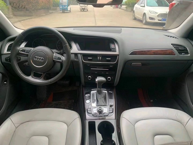 徐州13年奥迪A4L4