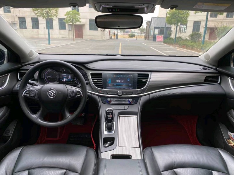 徐州19年别克君越5