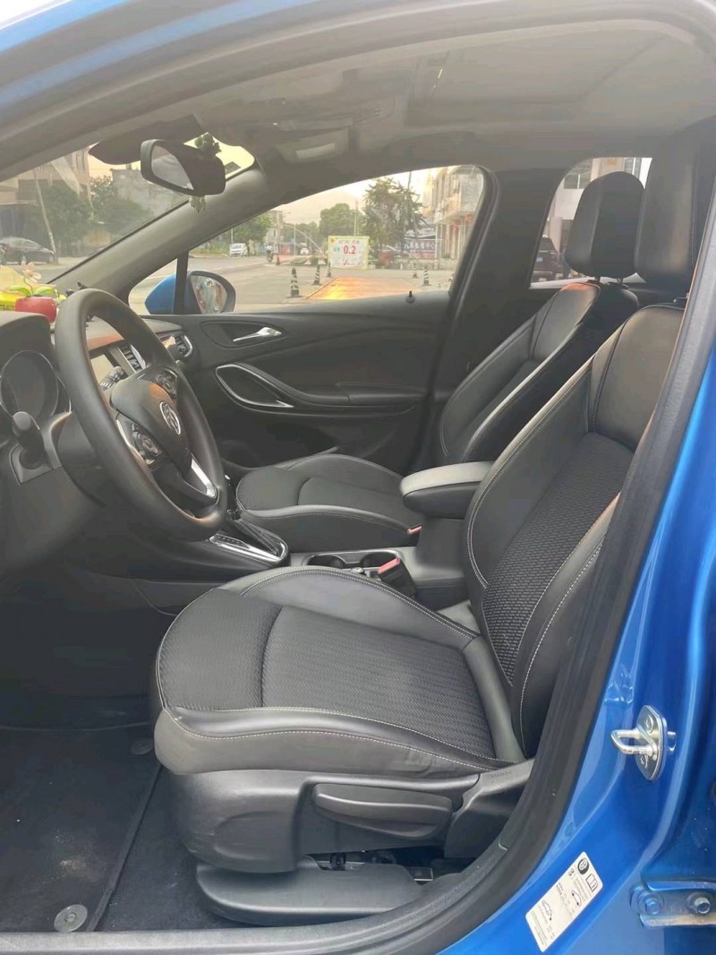 中山16年别克威朗7